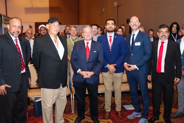 Ministro reitera que no habrá impuestos al sol ni al aire.