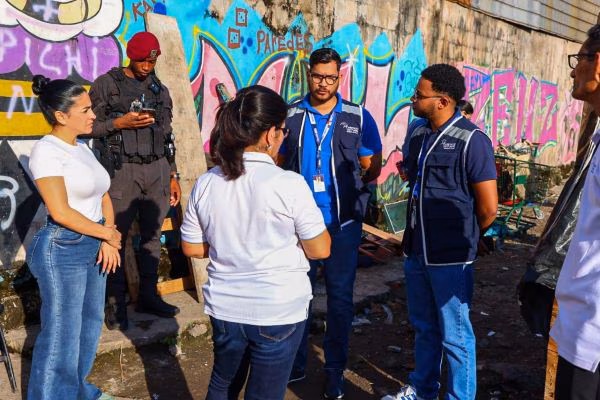 Alcaldía de Panamá retira a indigentes de la calle.