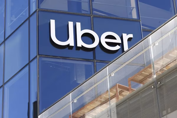 Uber podrá operar en aeropuertos de México tras decisión judicial