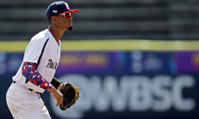 Jugador de la sub 23 panameña en acción en el partido contra Guatemala.