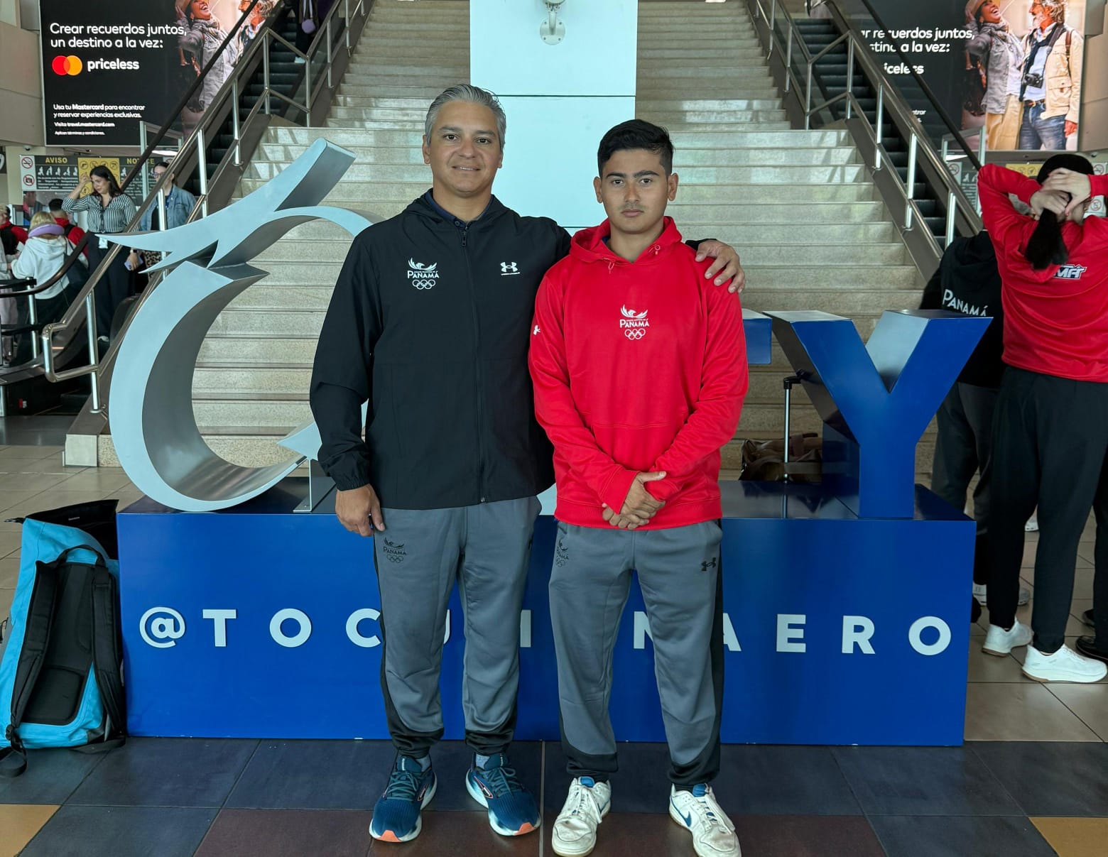 Delegación de Vela panameña posando para la foto antes de ver acción en los Juegos Centroamericanos Guatemala 2025.