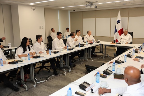 La directora general de Aduanas de Panamá, Soraya Valdivieso, presentó ante el Gabinete Logístico, una nueva propuesta para el área de carga del Aeropuerto Internacional de Tocumen.