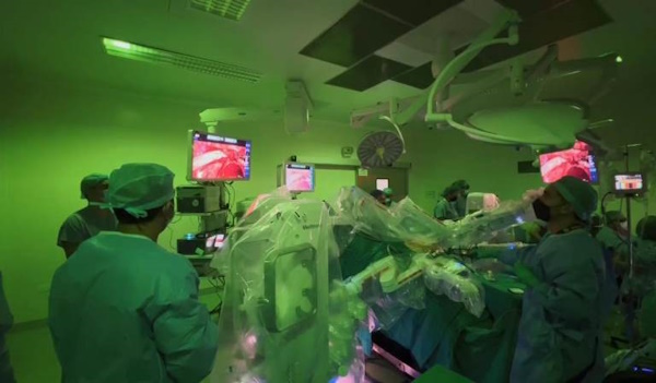 Actualmente, un total de 200 pacientes femeninas les ha sido posible, volver a recuperar una mejor forma de vida y esto se debe a las cirugías robóticas ginecológicas, efectuadas en la Ciudad de la Salud.