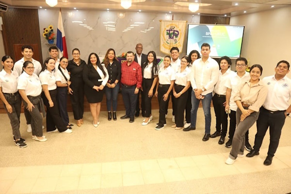 Estudiantes de la Facultad de Ingeniería Industrial (FII), del Centro Regional de Panamá Oeste de la Universidad Tecnológica de Panamá (UTP) organizaron la conferencia “Logística Humanitaria y Cadena de Suministro”.