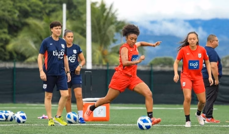 Toña Is entrega lista de convocadas para el clasificatorio