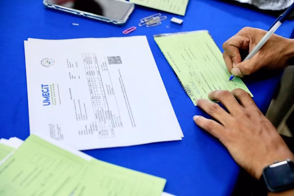 El IFARHU comunica a los estudiantes universitarios beneficiarios de becas que, a partir del lunes 17 de noviembre de 2025, se llevará a cabo una jornada especial de recepción de documentos físicos, (Concurso, Asistencia Económica y Puesto Distinguido) con el propósito de actualizar la información académica requerida para el proceso de pago de becas.