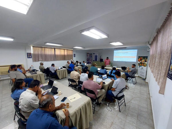 El MIDA efectuaron una reunión con los coordinadores regionales, puntos de soporte y médicos veterinarios de las Coordinaciones Regionales de Salud Animal de Coclé, Chiriquí, Herrera, Los Santos y Veraguas, con el fin de dar continuidad a la implementación del sistema de trazabilidad en el sector acuícola.