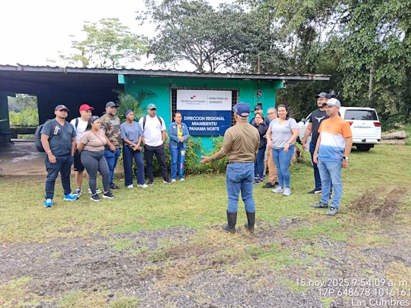 MiAMBIENTE Panamá Norte promueve conciencia ambiental a estudiantes de la Universidad Interamericana de Panamá (UIP), con inducción sobre viveros forestales y desarrollo sostenible.