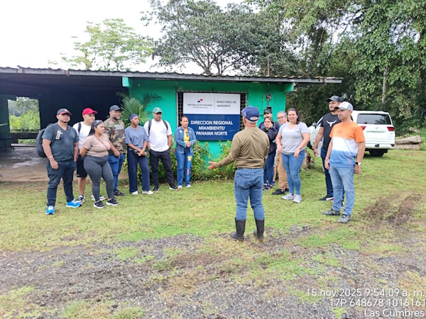 MiAMBIENTE Panamá Norte promueve conciencia ambiental a estudiantes de la Universidad Interamericana de Panamá (UIP), con inducción sobre viveros forestales y desarrollo sostenible.