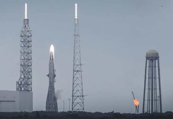La NASA pospuso el lanzamiento previsto este miércoles (13 de Noviembre), desde Cabo Cañaveral (Florida) de la misión Escapade, que estudiará la interacción entre el viento solar y el campo magnético de Marte, debido a la “alta actividad solar”.