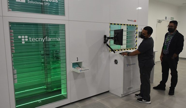 Un moderno sistema capaz de almacenar y dispensar medicamentos de manera más rápida y con menor riesgo de errores es la farmacia robótica que la CSS ha puesto a disposición de la población asegurada.