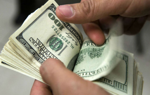 El tercer y último pago del décimo tercer mes correspondiente a 2025 se realizará este jueves 4 de diciembre. El desembolso asciende a 150 millones 944 mil 110 dólares con 28 centavos, monto destinado a 276,439 funcionarios del sector público.