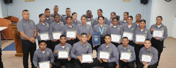 El SNM de Panamá (SNM), celebró la graduación de las promociones 28, 29 y 30 de la Academia Migratoria “Manuel José Hurtado”, cuyos integrantes pasan a formar parte de las filas de la institución luego de culminar un proceso formativo riguroso, exigente y profundamente transformador.