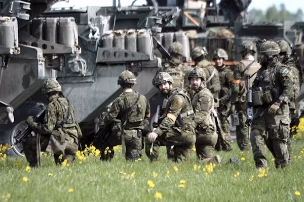 Por primera vez en más de un siglo, el ejército canadiense ha elaborado un esquema teórico sobre una posible respuesta de Canadá a una invasión de Estados Unidos, informó este martes el periódico The Globe and Mail.