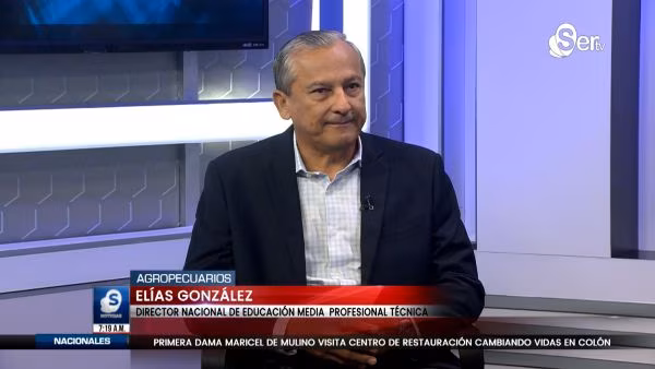 El verano complementario de los IPT Agropecuarios refuerza conocimientos de los estudiantes y aplica tecnología moderna en la producción de alimentos.