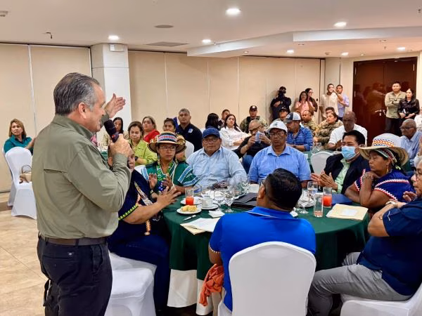 Logran consenso para proteger isla escudo de Veraguas.
