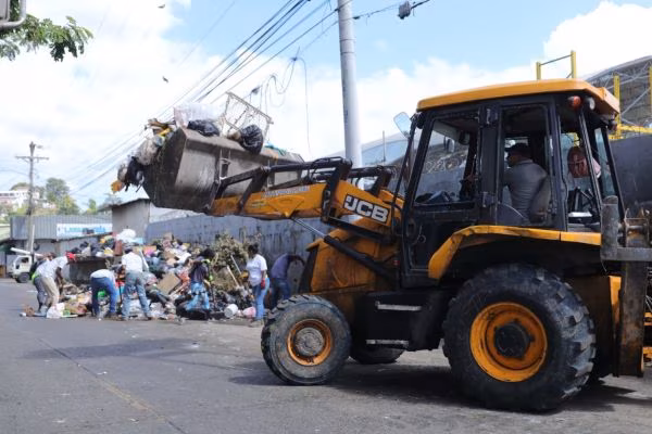 La recolección seguirá en manos de la AAUD.