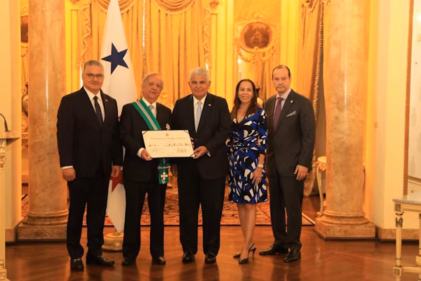 El presidente de la República de Panamá, José Raúl Mulino, entregó la Condecoración Nacional de la Orden General José De Fábrega, en el grado de Gran Cruz, al secretario general de la Asociación Latinoamericana de Integración (ALADI) y excanciller de Uruguay, Sergio Enrique Abreu Bonilla. Esta distinción fue conferida a través del Decreto Ejecutivo No. 5 de 27 de enero de 2026.