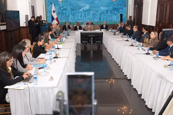 Presidente de Panamá, José Raúl Mulino, instala Junta Directiva del Centro de Especialidades Agropecuarias (CEAGRO-AIP).