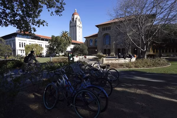 Washington (EFE).- Científicos de la Universidad de Stanford crearon el primer modelo de inteligencia artificial (IA) que podría ayudar a predecir el riesgo de manifestación de unas 130 enfermedades a partir de información recogida en una sola noche de sueño, según un estudio publicado en la revista Nature Medicine.