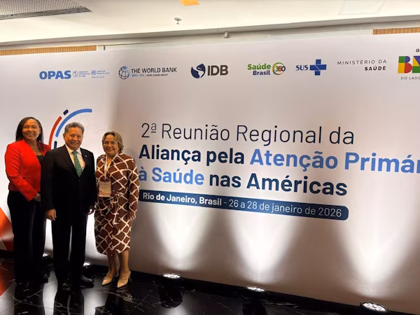 El viceministro de Salud de Panamá, Manuel Zambrano, participó recientemente, en la Segunda Reunión Regional de la Alianza por la Atención Primaria de Salud en las Américas, celebrándose en Río de Janeiro.