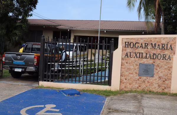 El Ministerio de Desarrollo Social (Mides) anunció el traslado temporal de 10 jóvenes mayores de edad con discapacidad, quienes residían en el Centro de Atención Integral (CAI) de Tocumen, hacia el Hogar María Auxiliadora, ubicado en la ciudad de Chitré, provincia de Herrera.