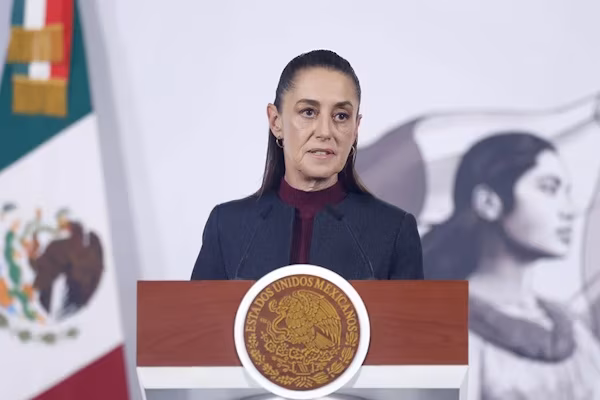 Ciudad de México (EFE).- La presidenta de México, Claudia Sheinbaum, afirmó este viernes que su Gobierno está dispuesto a facilitar un puente aéreo hacia Cuba desde el país si La Habana lo solicita, en el marco del apoyo humanitario que México ha enviado recientemente al país caribeño ante sus dificultades energéticas y logísticas.