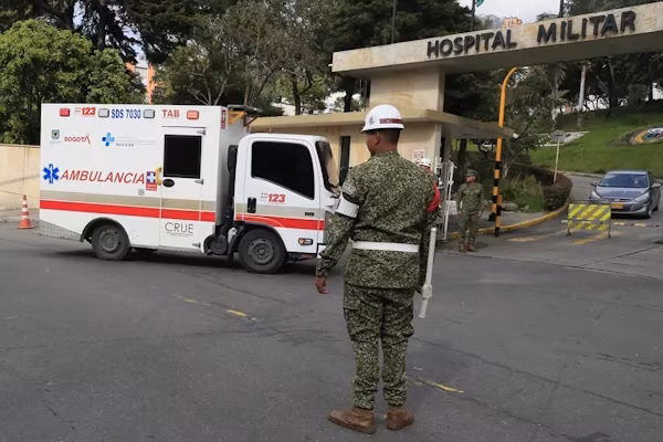 Bogotá (EFE).- Con el paso de las horas comienzan a conocerse los testimonios de los sobrevivientes del accidente del avión militar que el lunes se estrelló en la localidad amazónica de Puerto Leguízamo y que deja hasta ahora 69 muertos y 57 heridos, según el más reciente reporte de las fuerzas militares divulgado este martes.