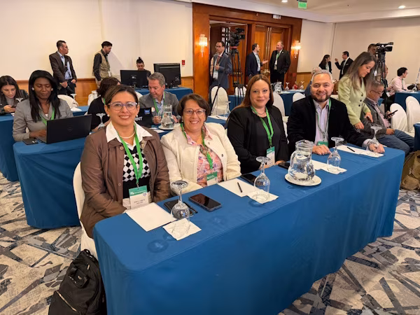 Con vistas a reforzar el apoyo que se ofrece a los productores y en atención al cumplimiento a la agenda nacional que impulsa el desarrollo de una agricultura orgánica en Panamá, funcionarios de la Unidad Agropecuaria Orgánica del Ministerio de Desarrollo Agropecuaria participaron del V Diálogo Agroalimentario UE-ALC, Agricultura Orgánica, fortaleciendo los mercados sostenibles en la Unión Europea y América Latina y el Caribe.