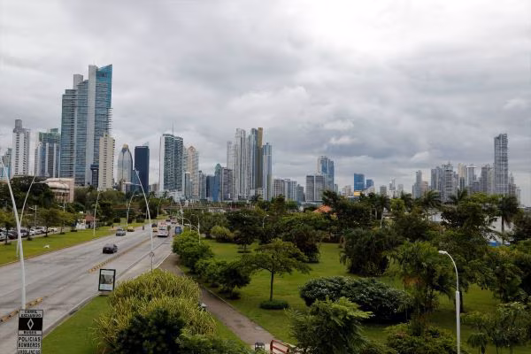 Panamá destaca por su posición geográfica como puente natural.