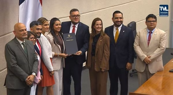 El proyecto fue entregado para seguir su tramite.