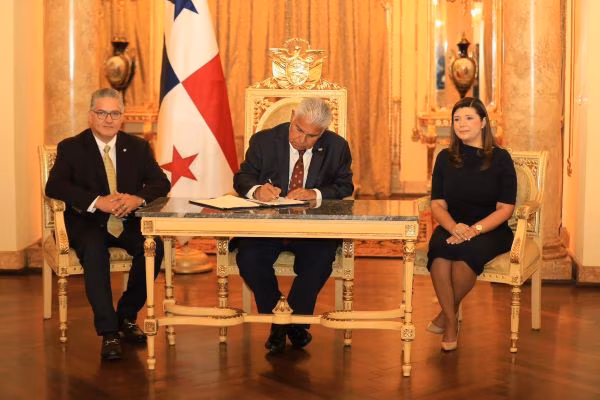 Presidente Mulino sancionó la ley.