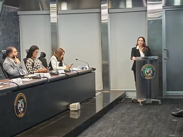 Presentan informe anual de IPACOOP.