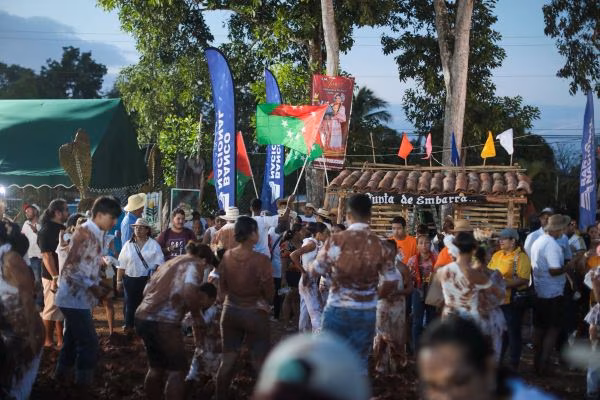 La junta de embarra es una de las tradiciones.