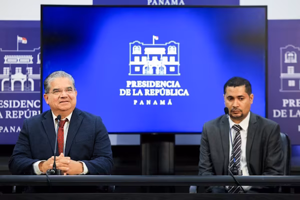 El Consejo de Gabinete de Panamá, autorizó dos resoluciones que aprueban créditos adicionales suplementarios, a favor del Benemérito Cuerpo de Bomberos de la República de Panamá (BCBRP), por la suma de B/.9,634,800.00, y para el Instituto Conmemorativo Gorgas de Estudios de la Salud (ICGES), por la suma de B/.4,011,545.00. Acorde a lo establecido, los fondos requeridos para las operaciones del estamento de seguridad tienen como fin, fortalecer el presupuesto de funcionamiento e inversiones para la atención de gastos prioritarios para el desarrollo óptimo de las operaciones hasta la culminación del presente periodo fiscal. Esta operación, cuenta con la opinión favorable del Consejo Económico Nacional (CENA) y con el informe favorable sobre la viabilidad financiera y conveniencia de la Contraloría General de la República.