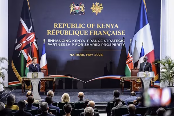 Nairobi (EuroEFE).- Los ministros de Exteriores de Kenia, Musalia Mudavadi, y de Francia, Jean-Noël Barrot, inauguraron este lunes en Nairobi la Cumbre África Adelante, una histórica reunión francoafricana de dos días a la que se espera que asistan una treintena de jefes de Estado y Gobierno del continente.