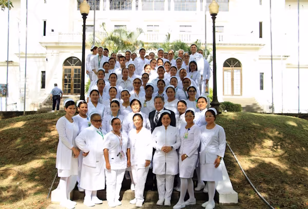 Con miras a fortalecer la atención integral de los pacientes que requieren de un acompañamiento especializado, el Ministerio de Salud de Panamá (MINSA), mediante la Dirección Nacional de Enfermería, dictó un curso enfocado en cuidados paliativos y manejo del dolor.
