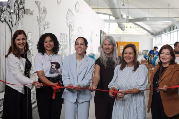 Momento de la inauguración de Mafalda.