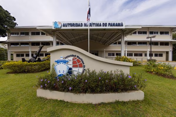 AMP refuerza alarma a los buques de bandera panameña.
