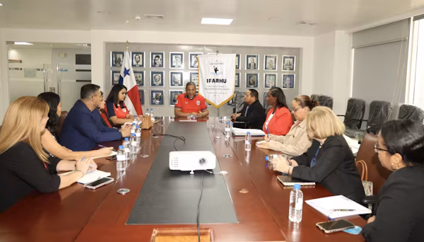 El Instituto para la Formación y Aprovechamiento de Recursos Humanos de Panamá (IFARHU) sigue realizando esfuerzos a fin de ofrecer una pronta respuesta a los estudiantes beneficiarios del convenio MINSA-IFARHU que cursan carreras en el área de Ciencias de la Salud en universidades privadas del país.