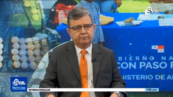 El viceministro de Ambiente presentó los principales avances de la gestión ambiental en Panamá. Entre ellos destacan la incorporación de 300 guardaparques, la vigilancia de 122 áreas protegidas, la recuperación ambiental de la selva de Darién, la actualización de la ley forestal, la implementación de chips para el control de la madera, las acciones para mejorar la calidad del agua del río La Villa y la organización del Congreso Mundial de Áreas Protegidas que reunirá a más de 10 mil participantes.
