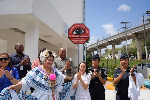 MINSA y la Policía Nacional de Panamá inauguran el primer Centro Médico Vigilante en San Isidro.
