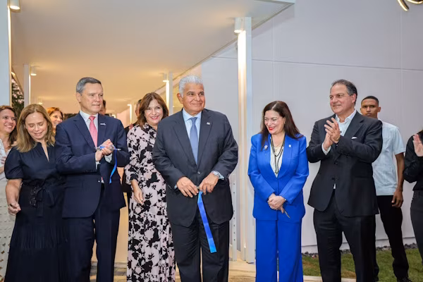 El presidente de la República de Panamá, José Raúl Mulino, y su esposa Maricel Cohen de Mulino participaron este miércoles, en el corte de cinta inaugural del Edificio Tolerancia en el Museo de la Libertad y los Derechos Humanos, ubicado en Amador, en esta ciudad.