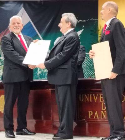 Nuevas autoridades universitarias.