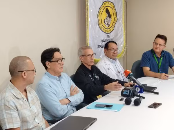 Un aumento de pacientes con vómito, diarrea y fiebre.