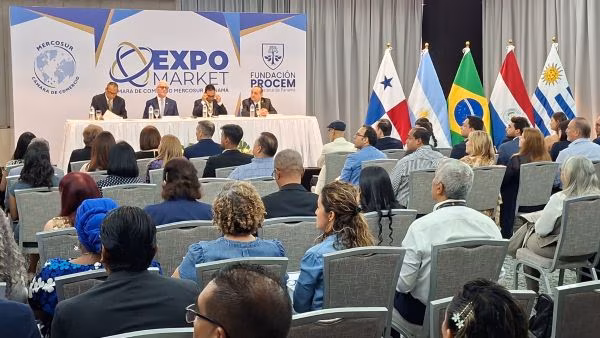 Panamá epicentro de las conexiones empresariales.