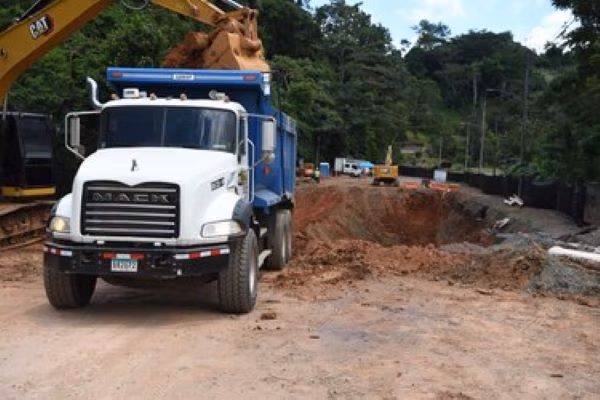 Buscan mejorar proyectos viales.