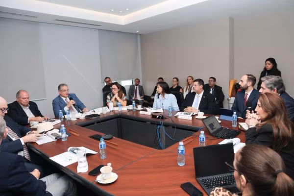 La modernización de la red vial entre Panamá y Panamá Oeste avanza.
