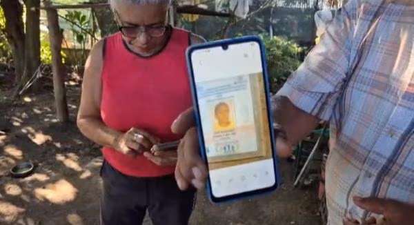 Familiares de jóvenes presentan pruebas claves.