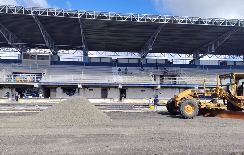 Remodelación del estadio Armando Dely Valdés estará listo para el mes de julio.